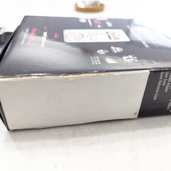 LG Chocolate VX8500 / VX8500B - Black ( Verizon ) VCast With Charger - Picture 8 of 8